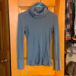 Athleta Blue Gray turtle neck longsleeve, size m